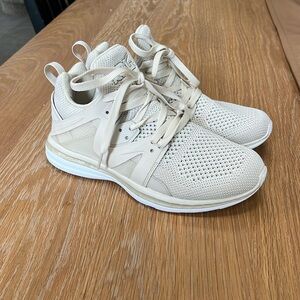 Like new APL Sneakers